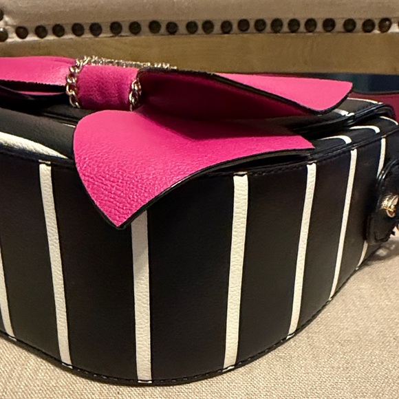 Betsey Johnson Bow Crossbody Bag - Picture 13 of 14